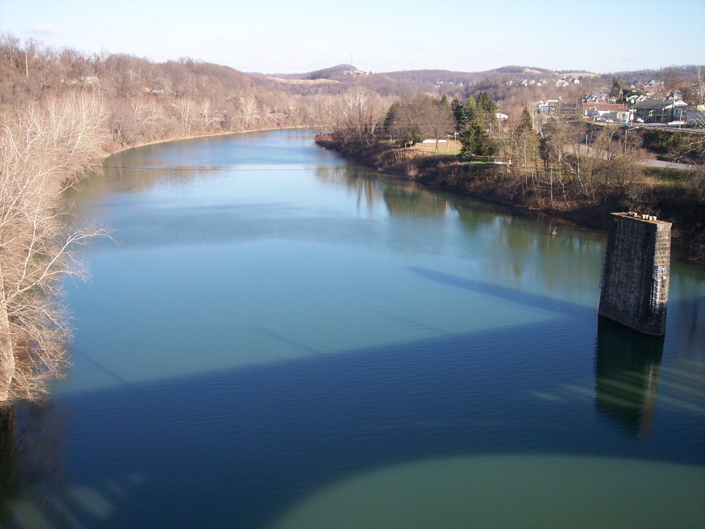 Monongahela_River_Fairmont